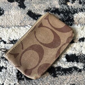 Coach Leather Zip wallet